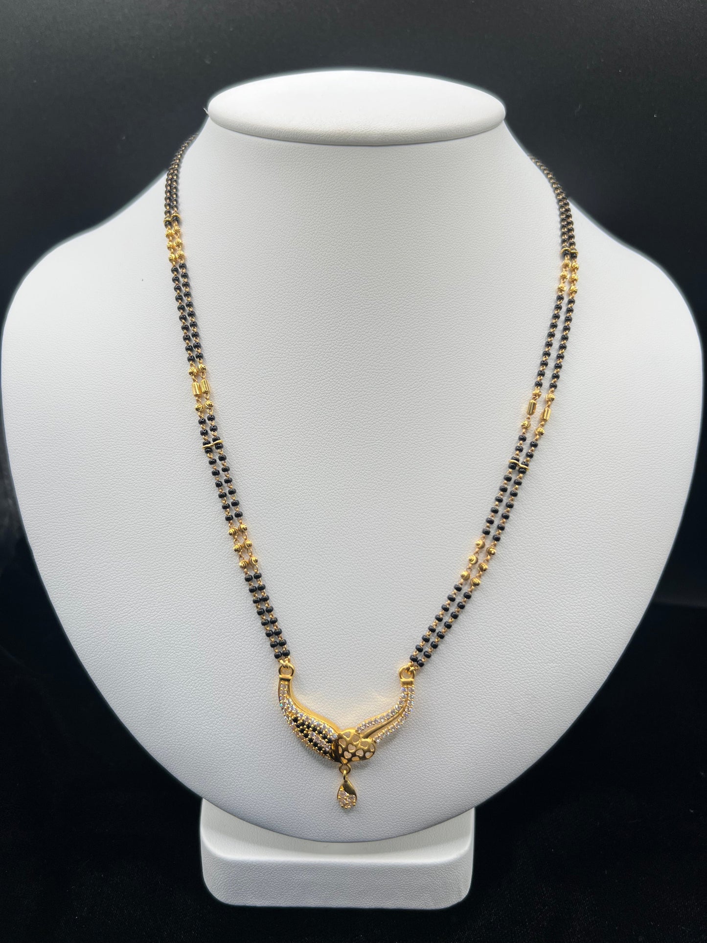 22KT GOLD MANGALSUTRA 11.90 GM