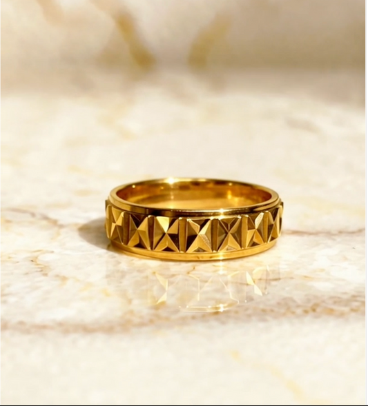 22KT GOLD MENSWEDBAND 6.8GM