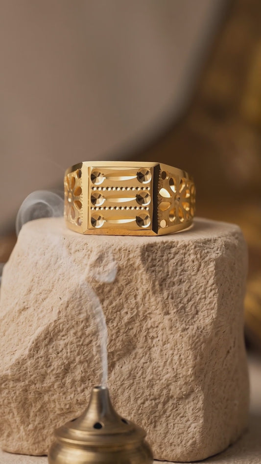 22K Gold Mens Ring 4.0G