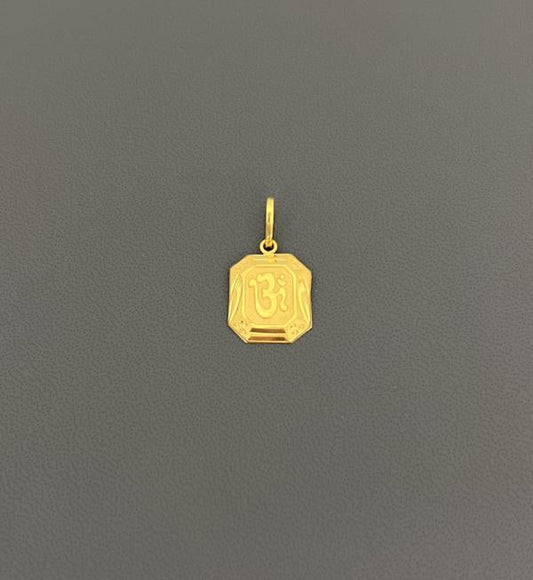 22KT GOLD OM CHARM 0.7GM