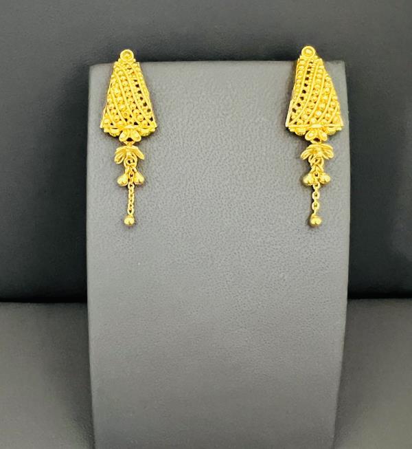 22KT GOLD DANGLE EARRINGS 5.2GM