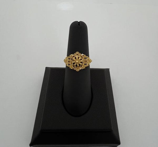 22KT GOLD LADIES RING 3.2GM